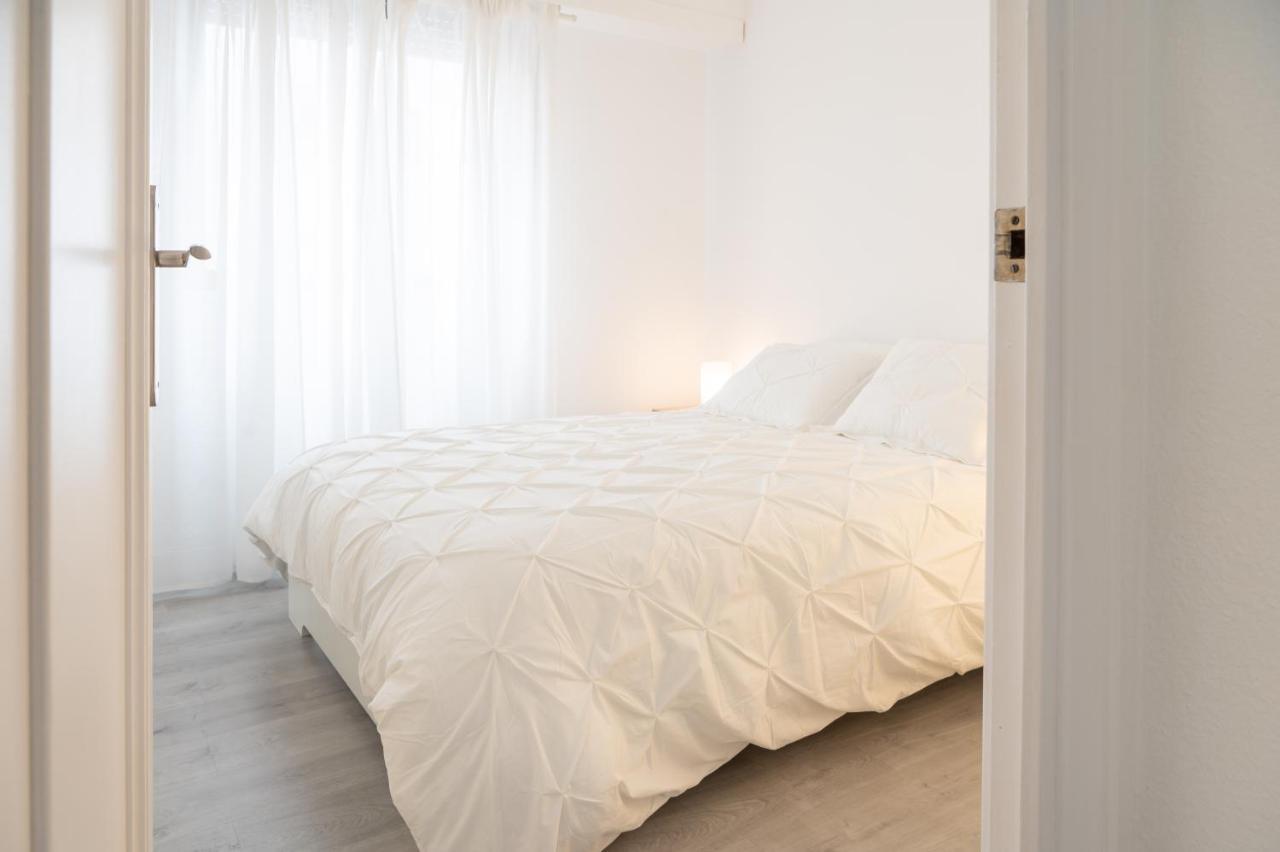 Apartamento Al Lado De La Romareda Zaragoza Exterior photo