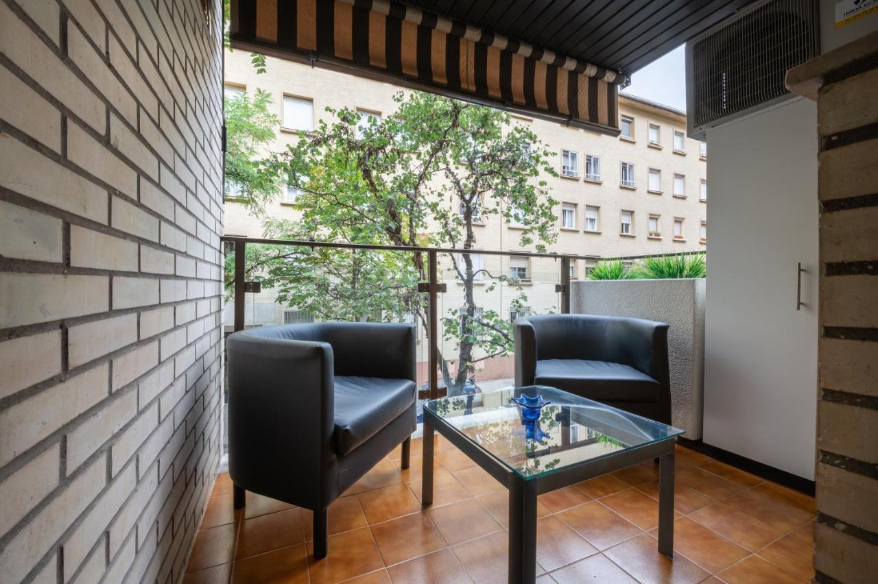 Apartamento Al Lado De La Romareda Zaragoza Exterior photo